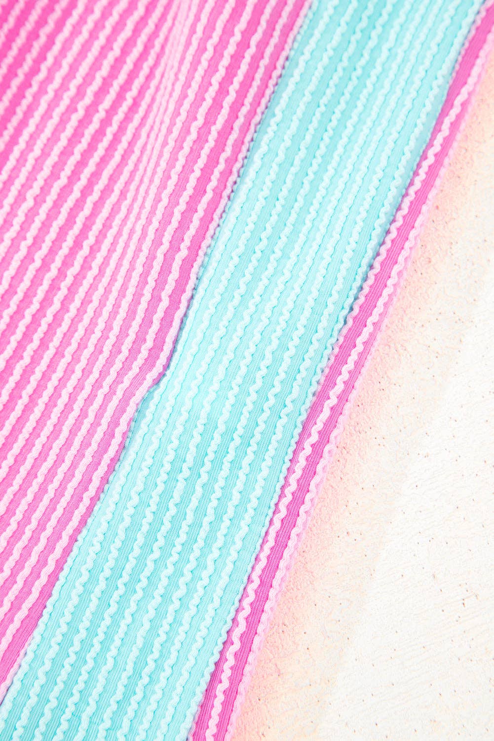 The Chill Days Colorblock Set
